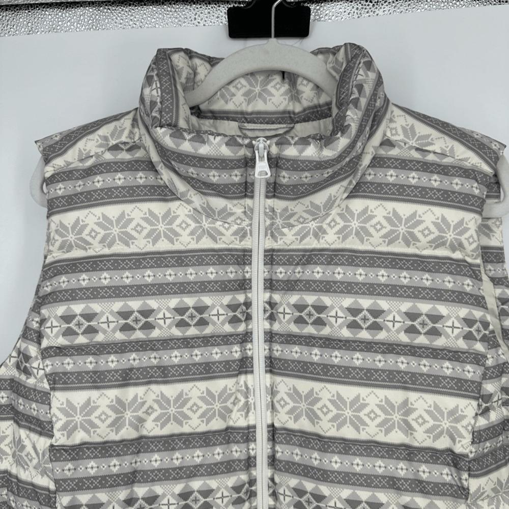 Lands End Womens Down Vest Size 2X Nordic Geometric White Outdoor Hiking Pockets - Picture 3 of 8